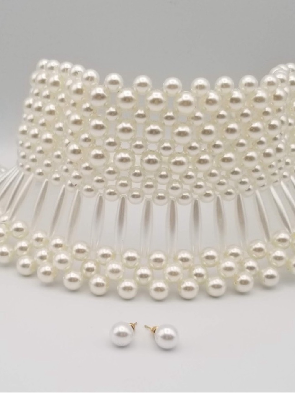 Pearl Multi-Row Choker Necklace with Pearl Stud Earrings